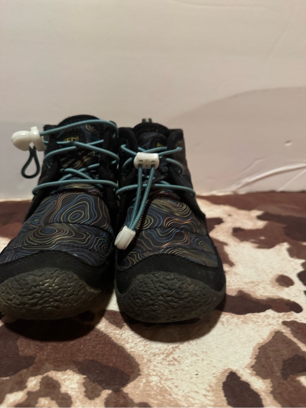 Keen Kids Black Sneakers with Teal Laces and Multicolor Topo Print